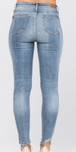 Load image into Gallery viewer, Judy Blue Jeans - Hi-Waist Skinny - Destroyed Hem