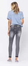 Load image into Gallery viewer, Judy Blue Jeans - Heavy Sand - Released Hem - Grey