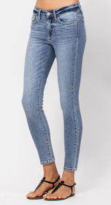 Judy Blue Jeans - Skinny - Mid-Rise - Cropped