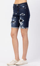 Load image into Gallery viewer, Judy Blue Shorts - Patch - Bermuda