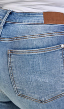 Load image into Gallery viewer, Judy Blue Jeans - Boyfriend