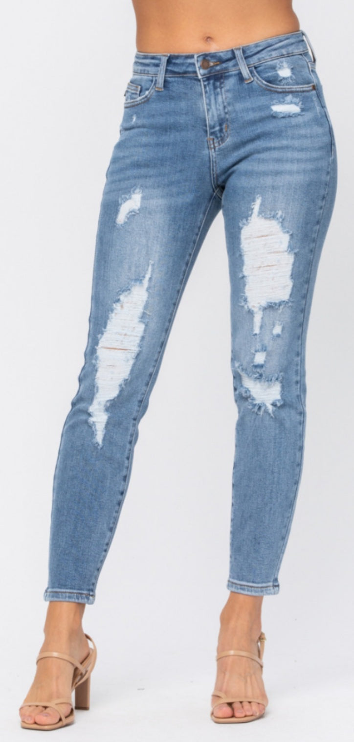 Judy Blue Jeans - Destroyed Relaxed Fit