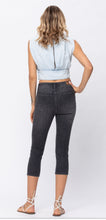 Load image into Gallery viewer, Judy Blue Capris - Skinny - Grey
