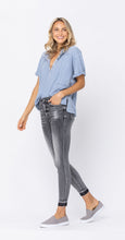 Load image into Gallery viewer, Judy Blue Jeans - Heavy Sand - Released Hem - Grey