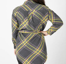 Load image into Gallery viewer, Flannel Tunic - Simple Plaid Gray