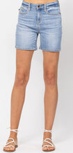 Load image into Gallery viewer, Judy Blue Shorts - Mid Length